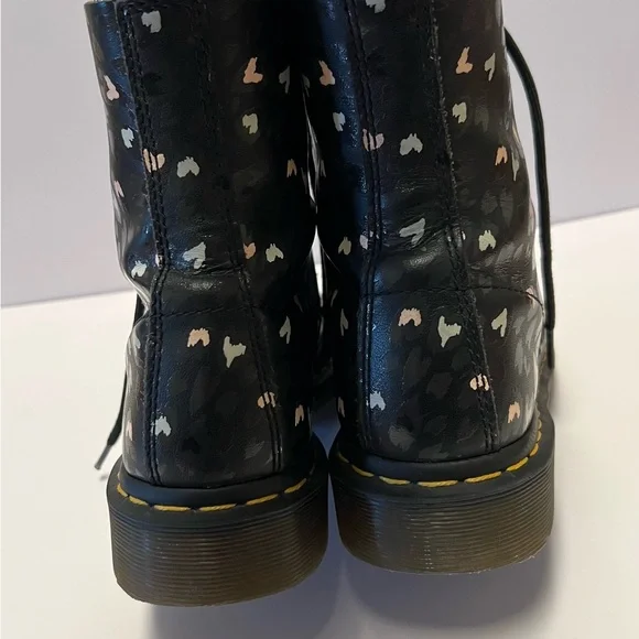 Dr. Martens 1460 Pascal Boots - Picture 6 of 8